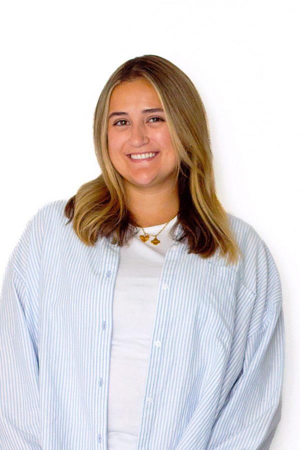 Abby Headshot - 1
